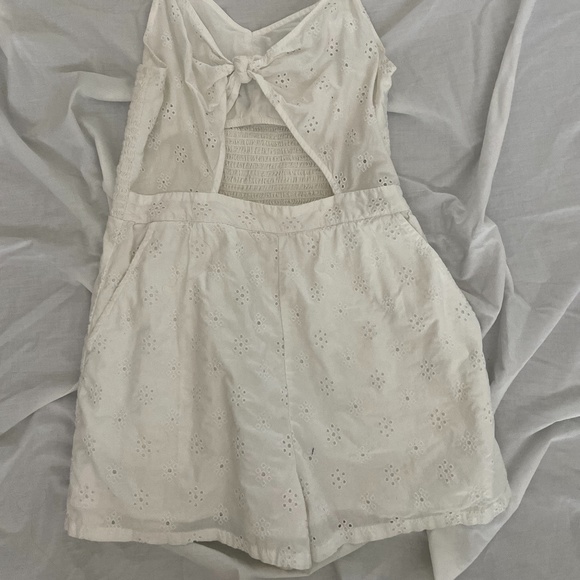 COPY - Summer/Beachy Romper - Picture 3 of 3